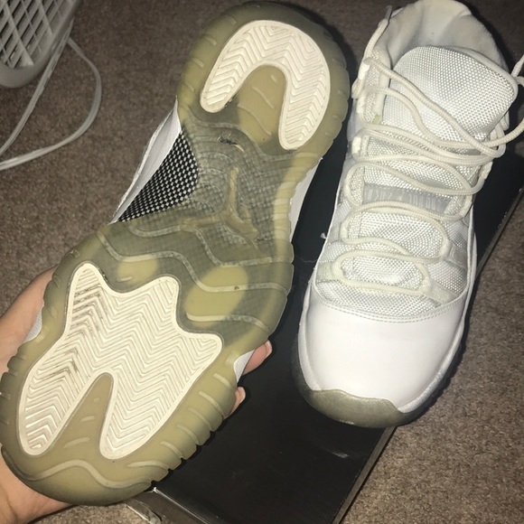 Jordan Retro 11 - Picture 2 of 3
